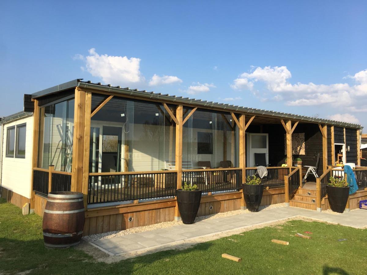 Hotel Glamping Aan De Thoolse Kust à Poortvliet Extérieur photo
