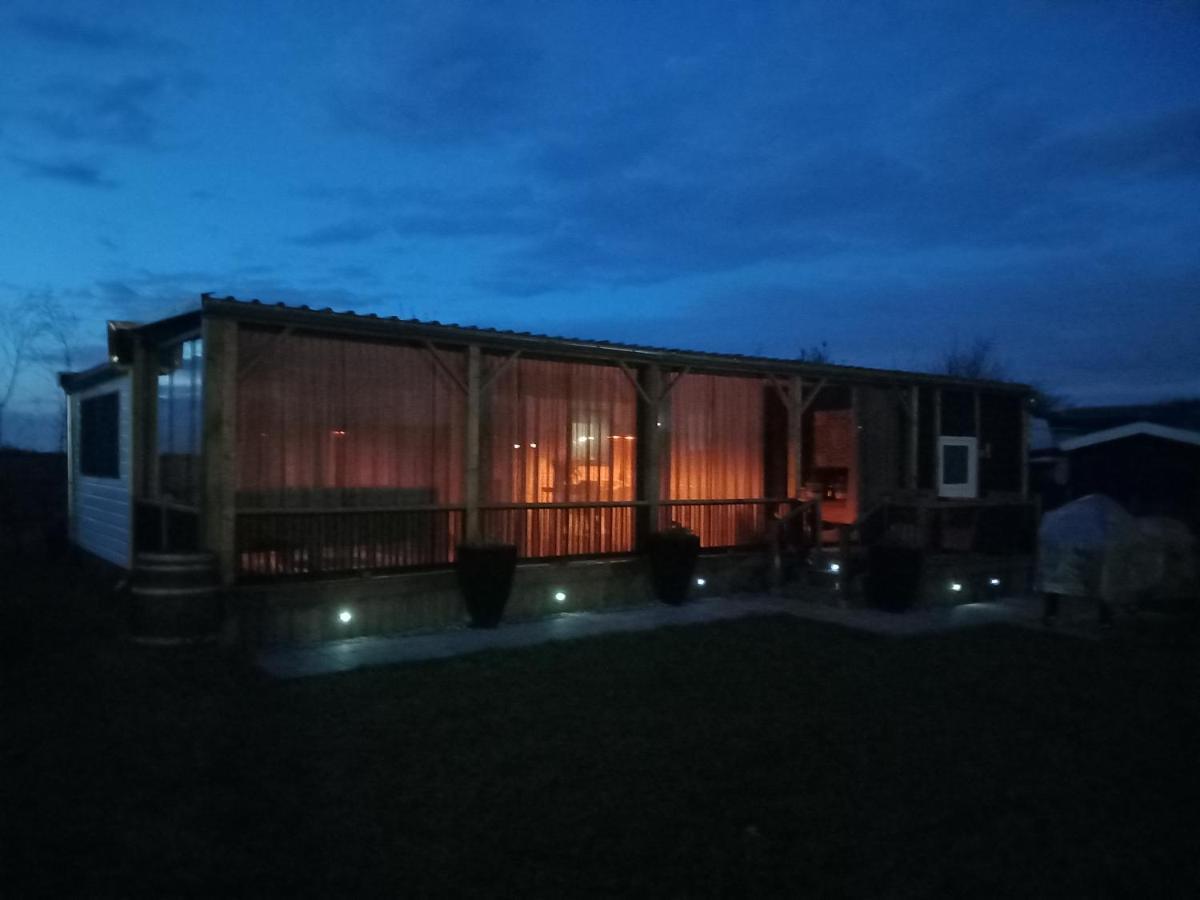 Hotel Glamping Aan De Thoolse Kust à Poortvliet Extérieur photo