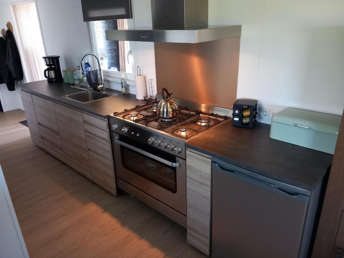 Hotel Glamping Aan De Thoolse Kust à Poortvliet Extérieur photo