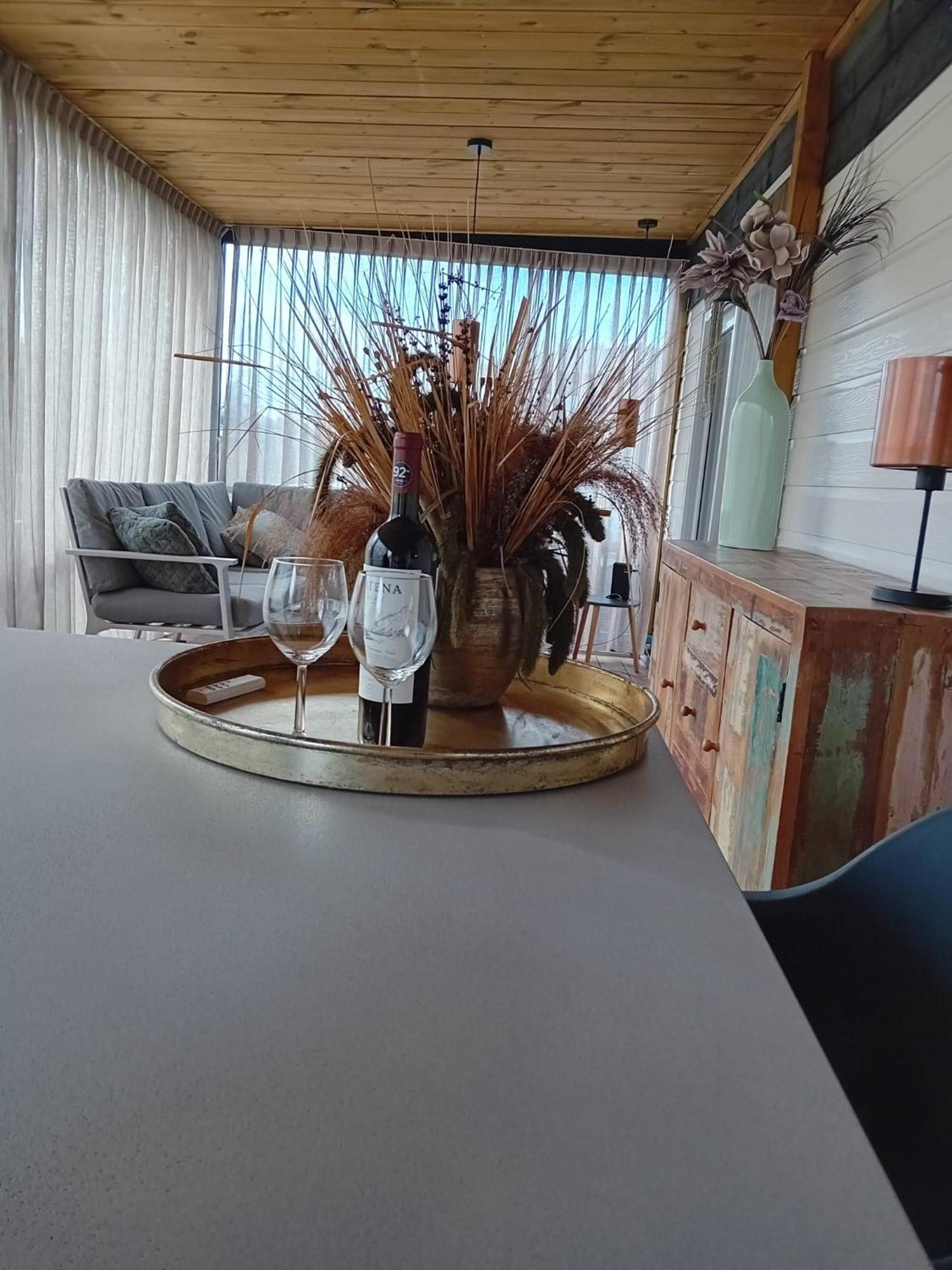 Hotel Glamping Aan De Thoolse Kust à Poortvliet Extérieur photo