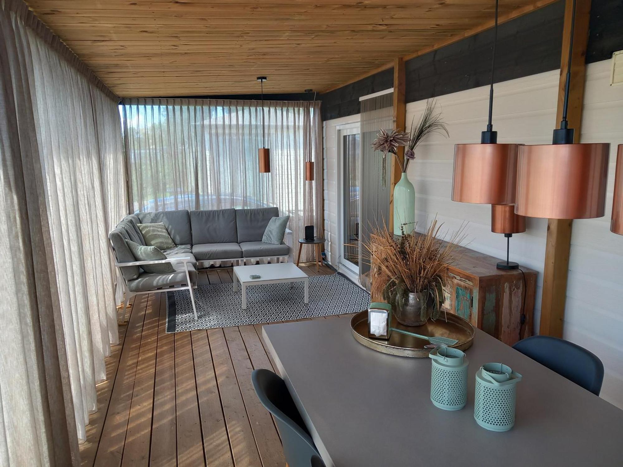 Hotel Glamping Aan De Thoolse Kust à Poortvliet Extérieur photo